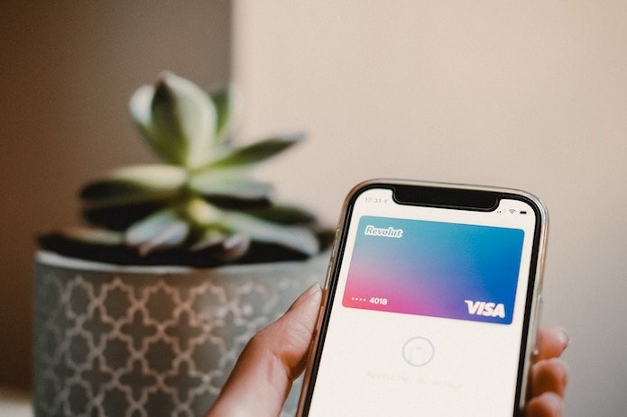 Revolut : la meilleure carte bancaire pour voyager (sans frais !)