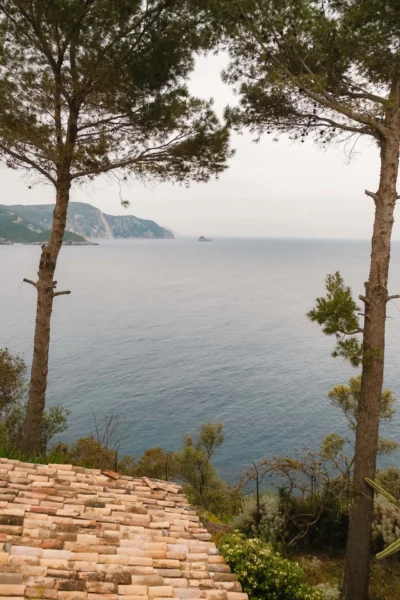 Vue depuis le monastère de Paleokastritsa