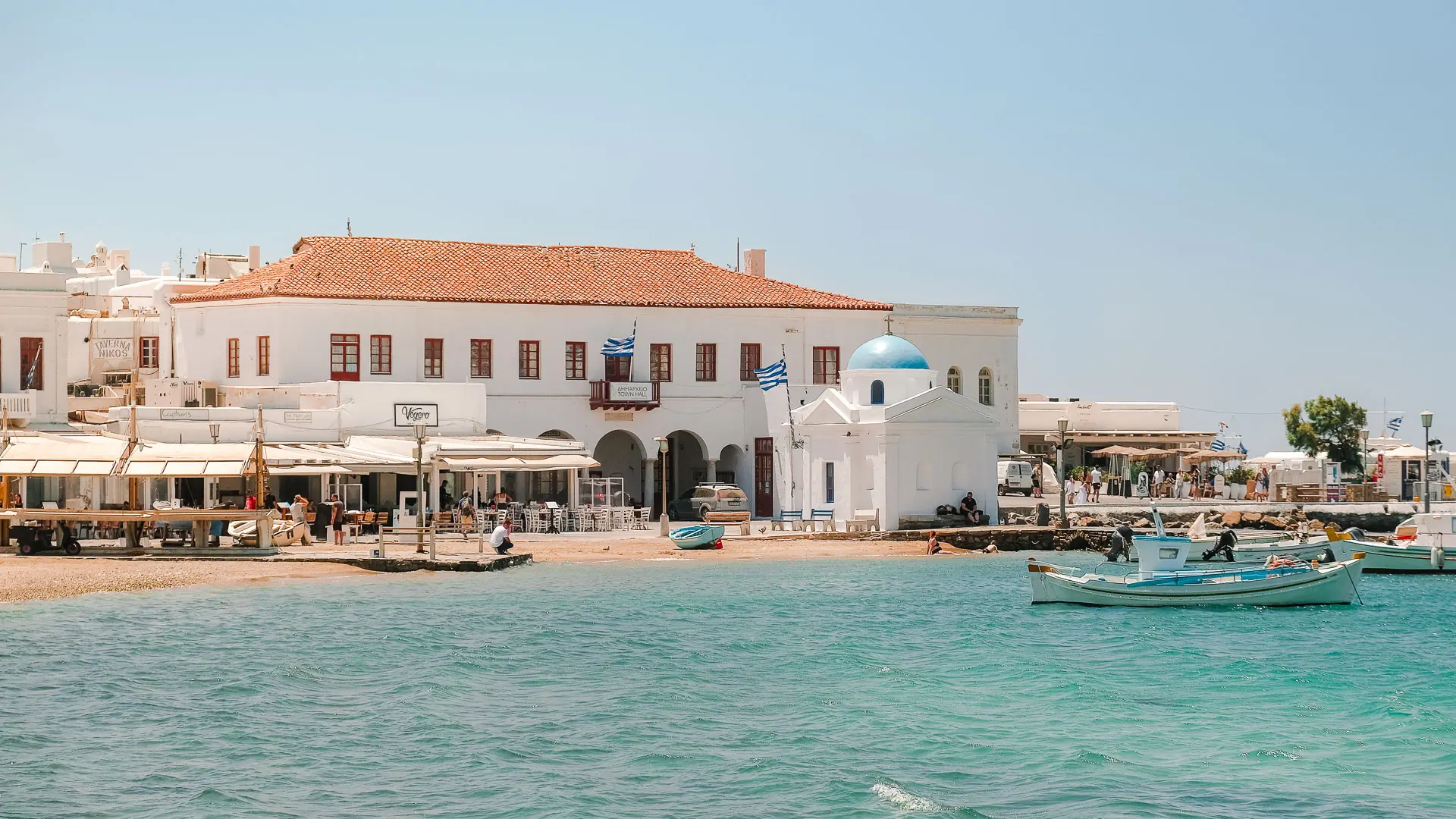 Combien coûte un voyage en Grèce : plage à Mykonos