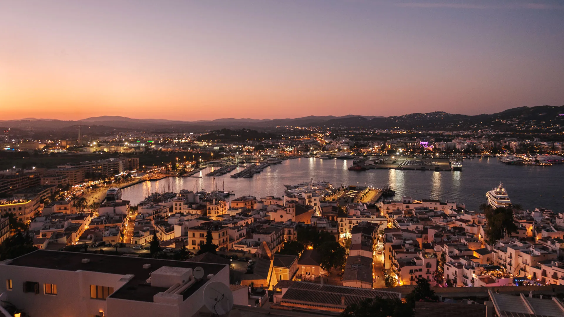 3 jours à Ibiza entre copines : sunset à Dalt Vila